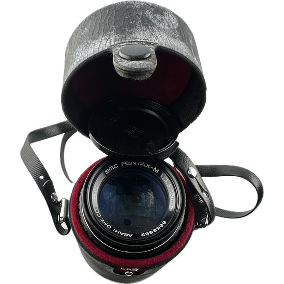 Vintage Asahi Pentax ME 35mm Film Camera Kit w/ SMC Lenses, Flash, Manuals &Case - Picture 6 of 16